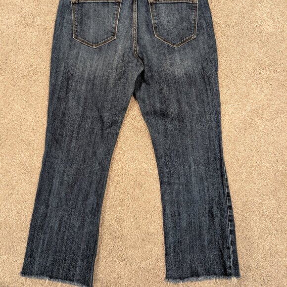 Women's Old Navy Flare Cropped Jeans - Picture 2 of 5